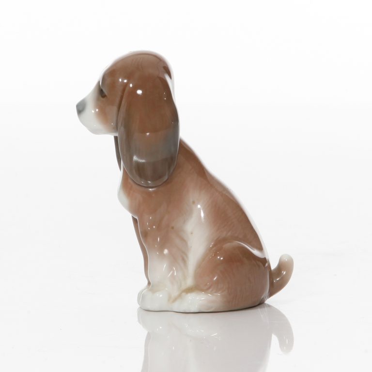 Puppy Beagle Sittling 1289 - Lladro Figure