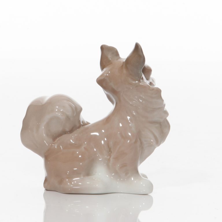 Small Dog 4749 - Lladro Figure