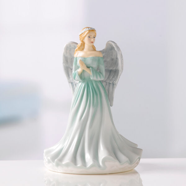 Divine Friendship HN5895 Royal Doulton Figurine